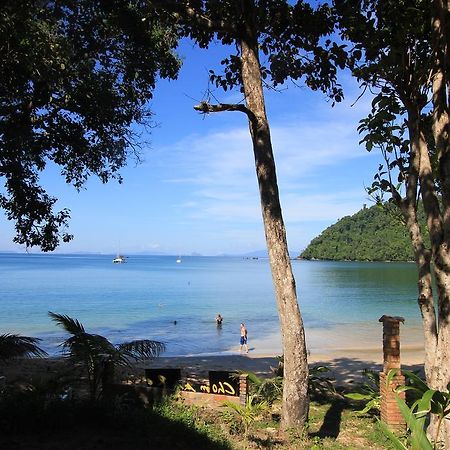 Chomjan Resort Koh Phayam Exteriör bild