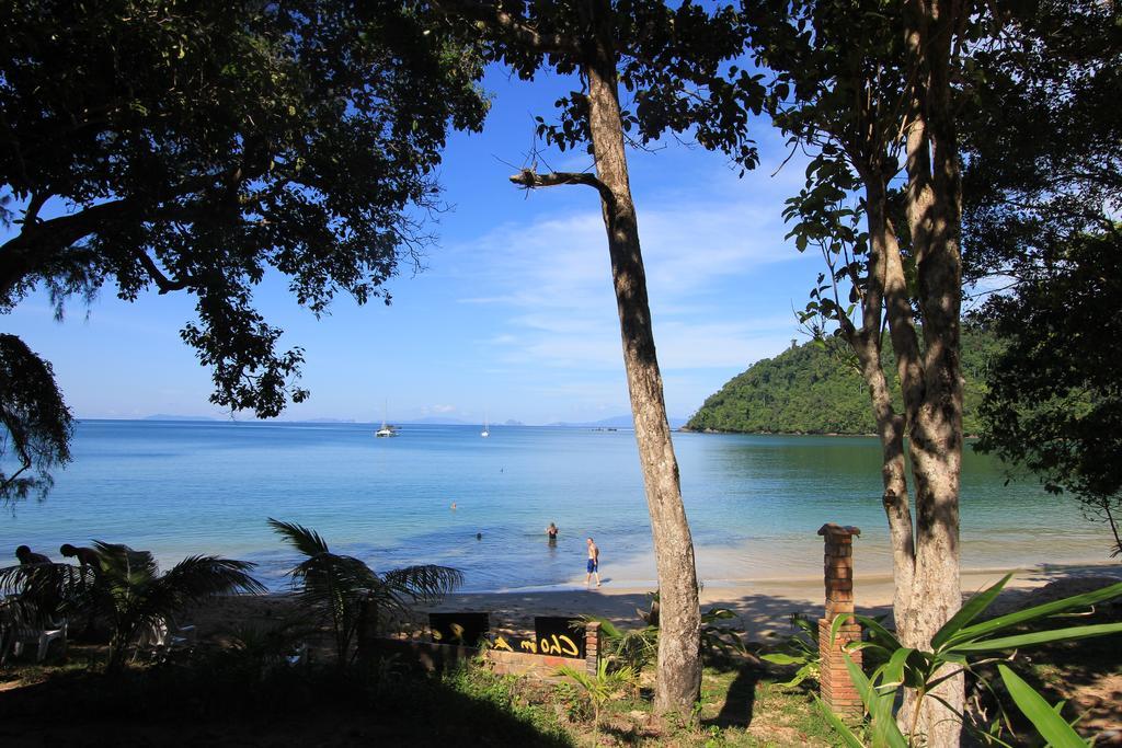 Chomjan Resort Koh Phayam Exteriör bild