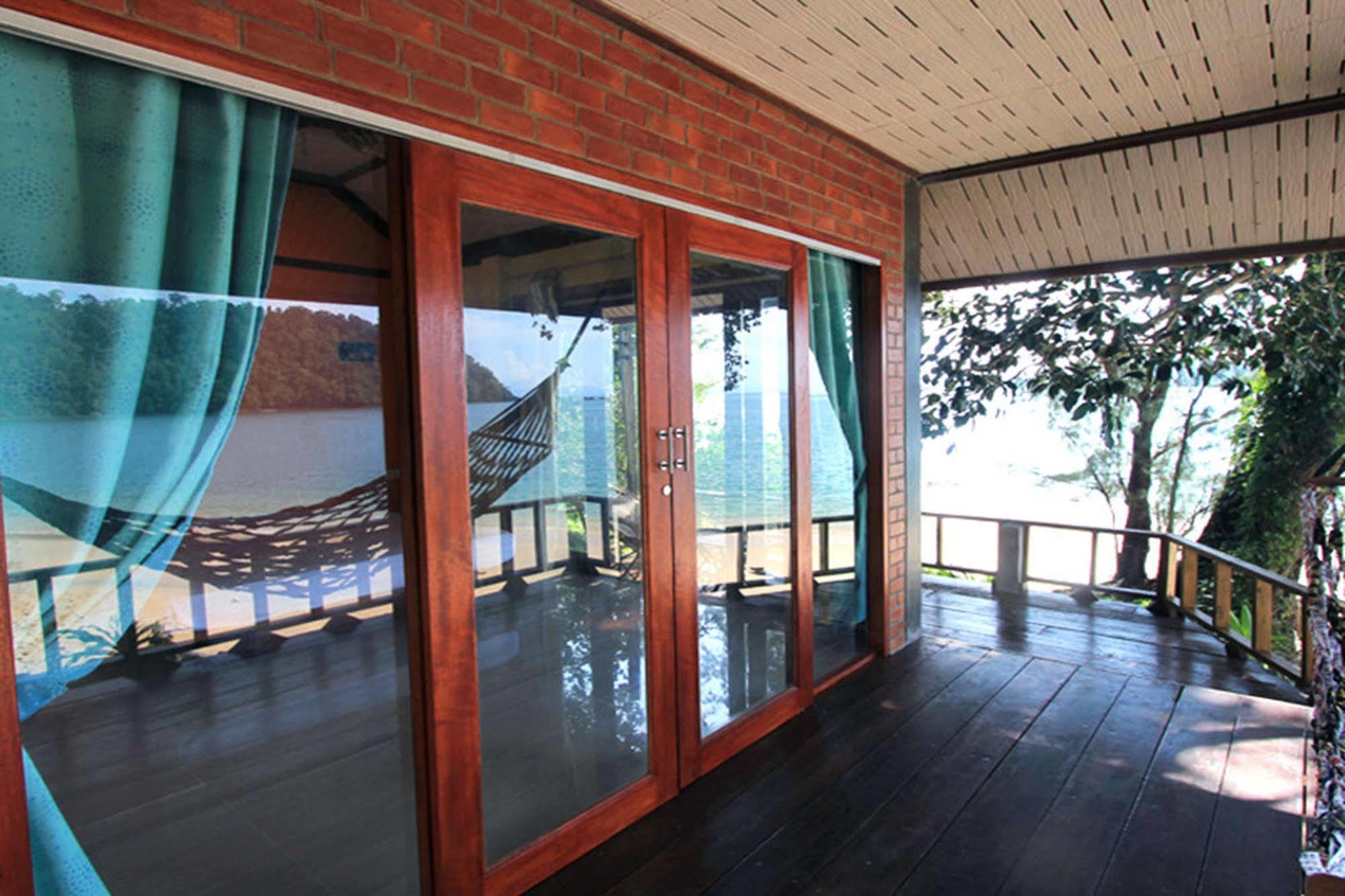 Chomjan Resort Koh Phayam Exteriör bild