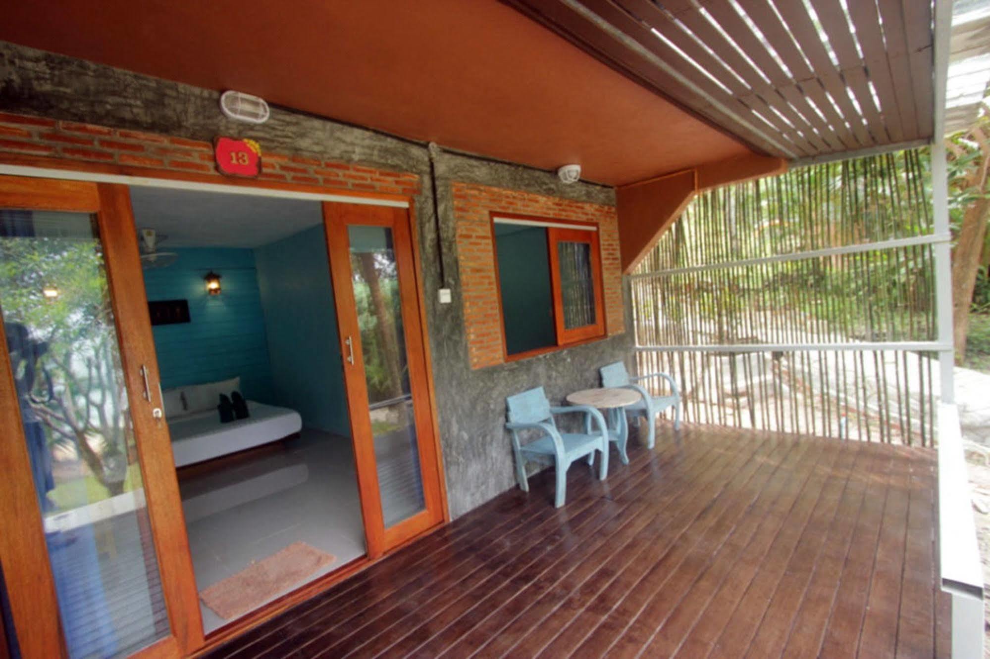 Chomjan Resort Koh Phayam Exteriör bild